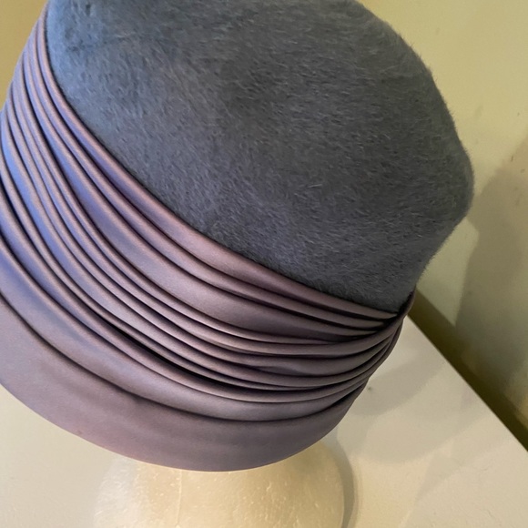 Vintage by Coralie Church / Dress Hat - Picture 4 of 8